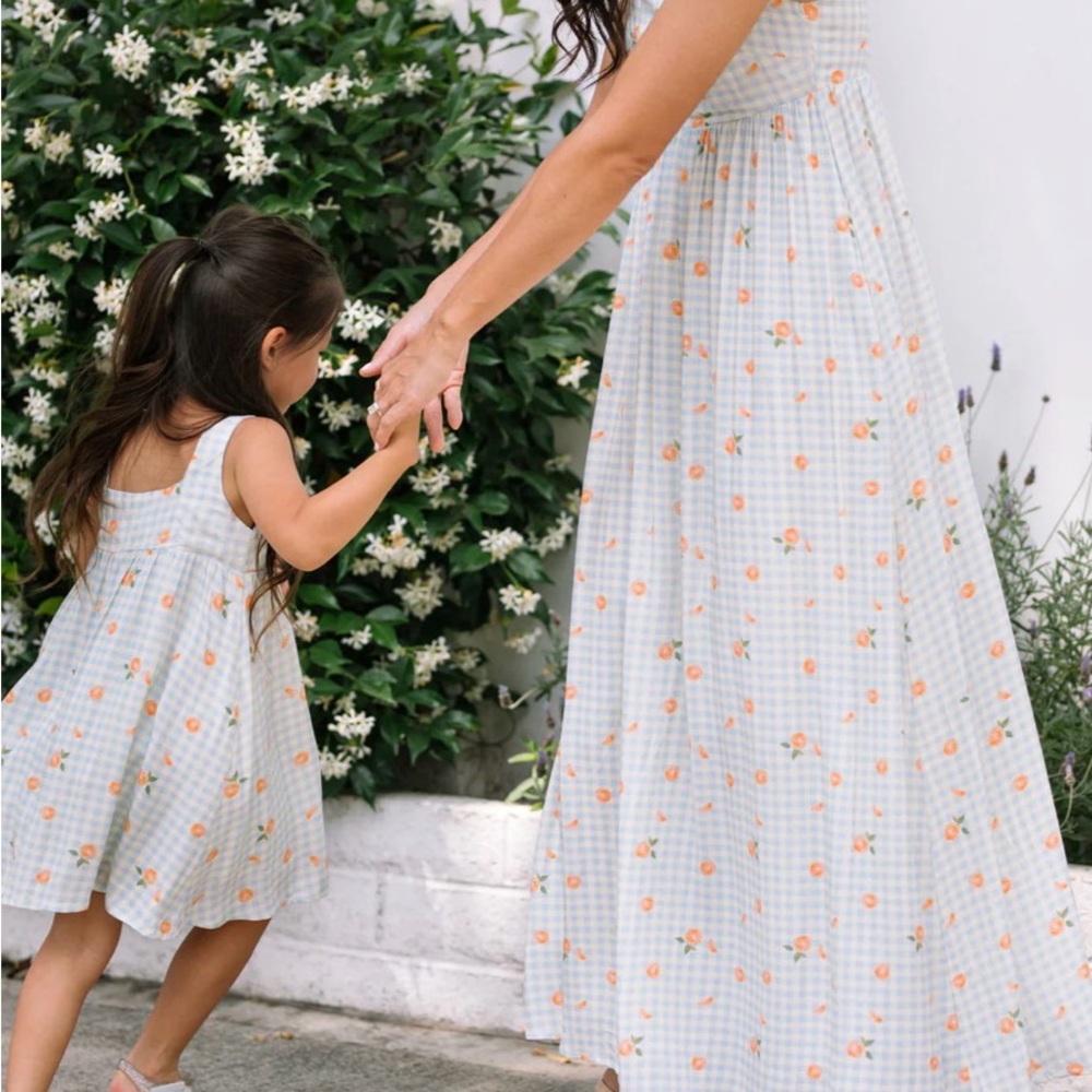 Charming Floral Maxi Dress in White and Orange - Picture 3 of 7